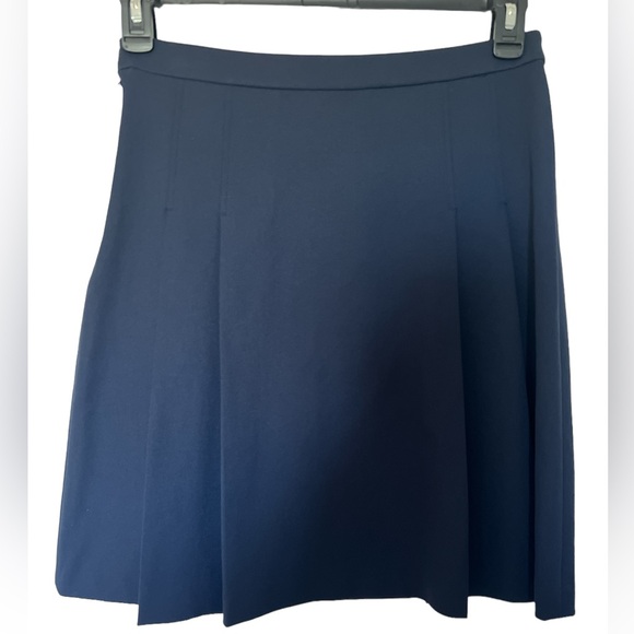 EUC TORRY BURCH SPORT PLEADED NAVY BLUE COTTON SKIRT AIZE 6 - Picture 3 of 3